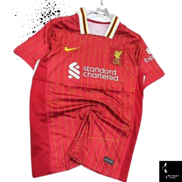 liverpool home kit